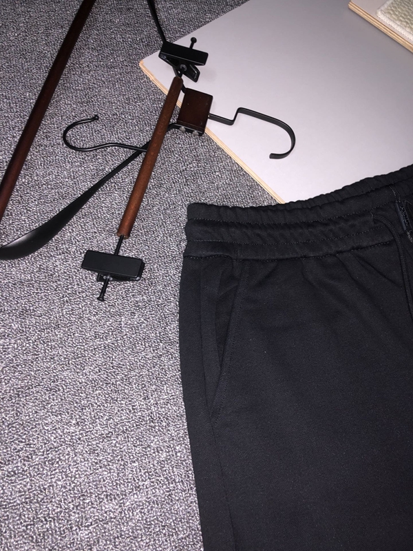 ブランドハーフパンツ全体デザイン